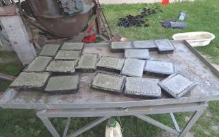 Do-it-yourself vibrating table for paving slabs: step-by-step instructions