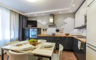 Virtuvės atnaujinimo tikros nuotraukų pavyzdžiai „pasidaryk pats“ virtuvės biudžeto variantas