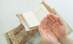 Komplote myslimane, lutje, magji